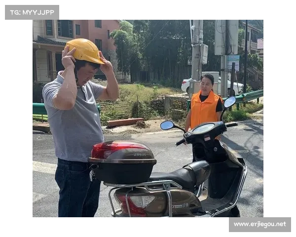 为何骑电动车应戴安全头盔?头盔曾帮舒马赫捡回一条命 为何骑电动车应戴安全头盔?头盔曾帮舒马赫捡回一条命