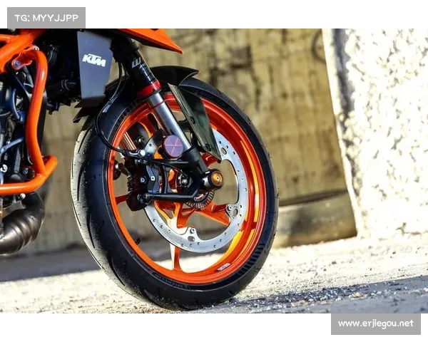 全新 KTM 390 DUKE 换代来袭:排量升级+弹射起步+弯道ABS 全新 KTM 390 DUKE 换代来袭:排量升级+弹射起步+弯道ABS